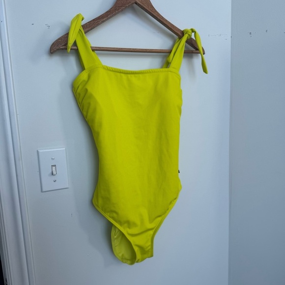 NWT LVER Green One Piece Swim with Bow Straps and Scoop Neckline M - Picture 2 of 6